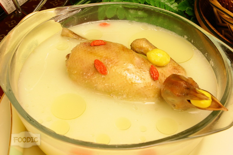 은행 비둘기탕, 인씽 루거 탕 银杏乳鸽汤