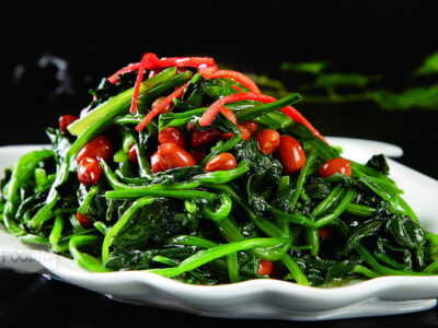 땅콩시금치무침, 궈런 보차이 果仁菠菜