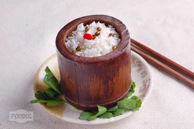 대나무통밥, 농쟈 주통판 农家竹筒饭