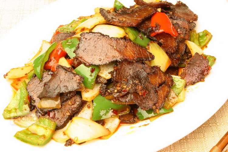 소고기볶음, 후이궈 뉴로우 回锅牛肉