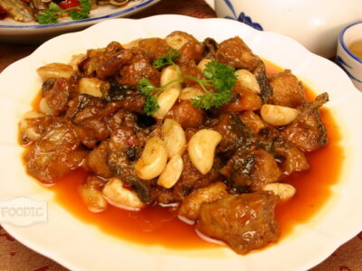 마늘메기구이, 따쏸 사오 넨위 大蒜烧鲶鱼