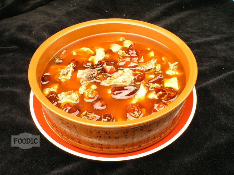 페이텅 촨수이야 沸腾泉水鸭