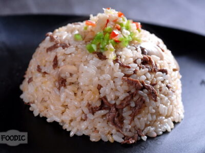 소고기양송이볶음밥, 뉴로 코모 차오판 牛肉口蘑炒饭