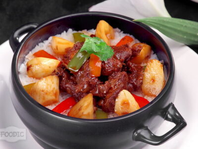 홍소죽순 소고기 솥밥, 홍사오 센쑨 뉴로우 바오자이판 红烧鲜笋牛肉煲仔饭