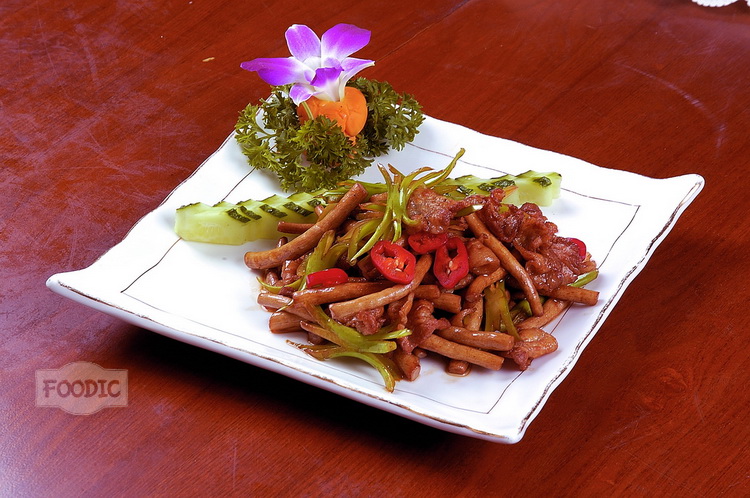 차수구 차오페이펜 茶树菇炒肥片