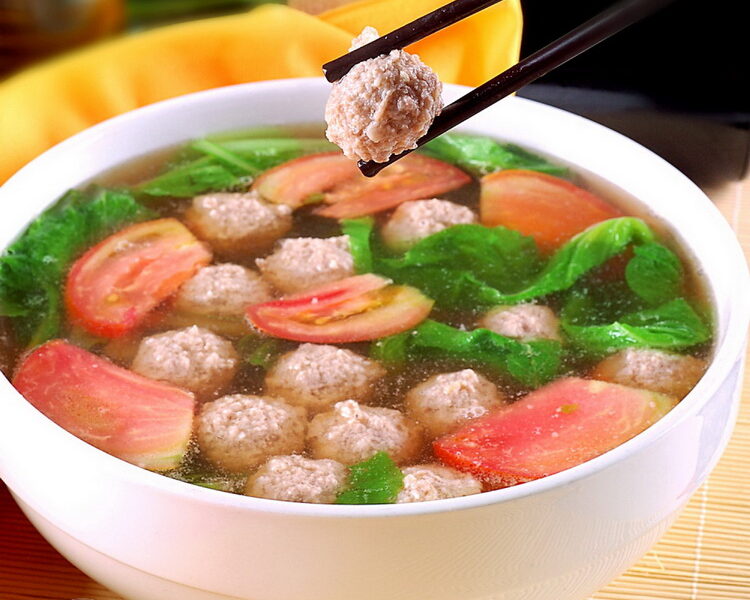 토마토완자탕, 판체위안즈탕 番茄元子汤