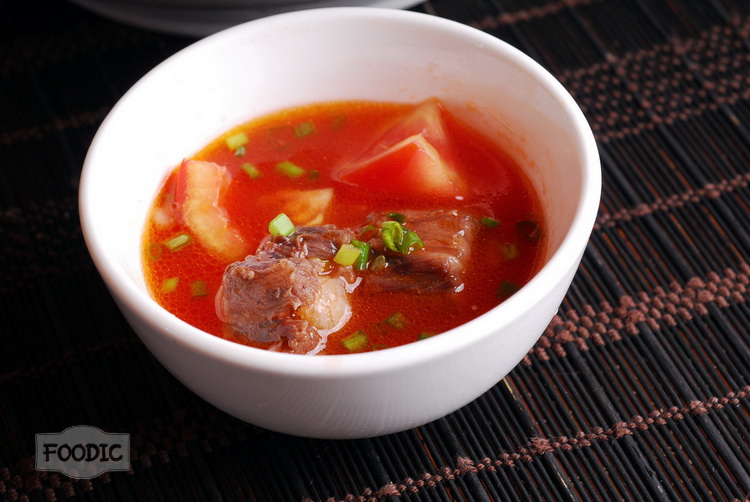 토마토소꼬리탕, 판체 뉴웨이탕 蕃茄牛尾汤
