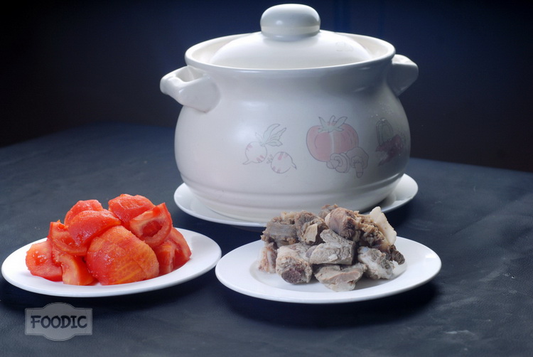 토마토소꼬리탕, 판체 뉴웨이탕 蕃茄牛尾汤